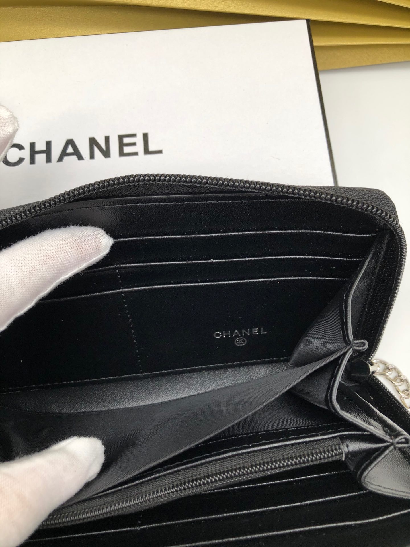 芸能人愛用Chanel シャネル 実物の写真 N品スーパーコピー財布代引き対応国内発送後払い安全必ず届く優良サイト